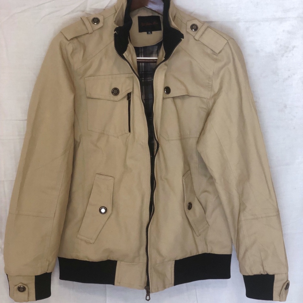 Military-style Men’s Casual Jacket Medium-Small